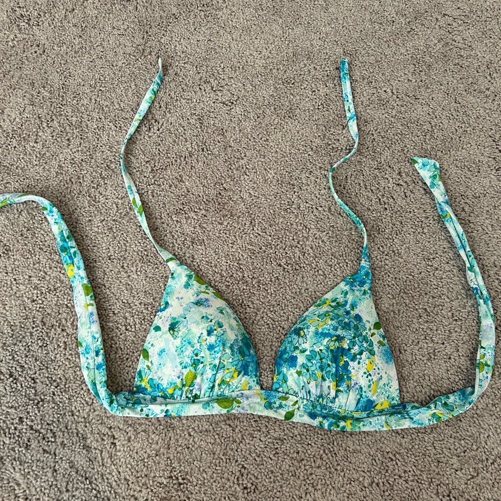 Victoria’s Secret Bikini Set
